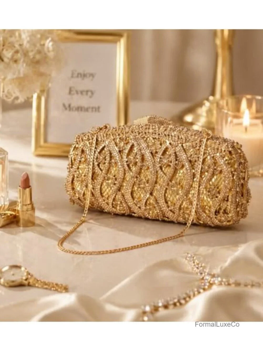 Hollow-Out Crystal Minaudiere Clutch Fits iPhone 14 Gala Wedding